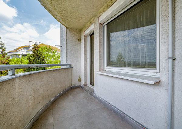 Na prenájom priestranný 5-izbový mezonet v Starom Meste