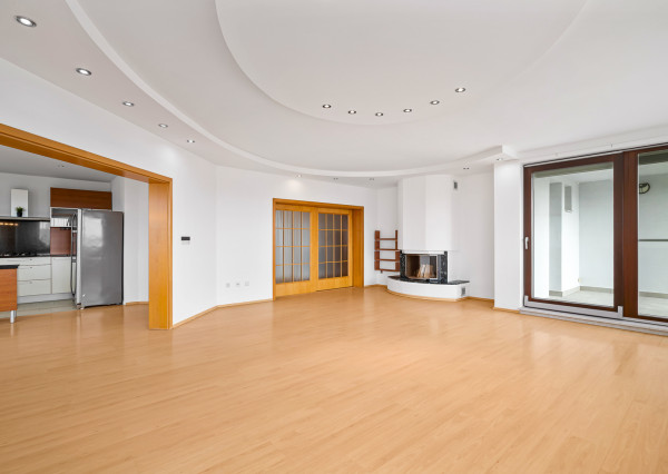 Na predaj luxusný mezonet s terasou a garážou v Starom meste