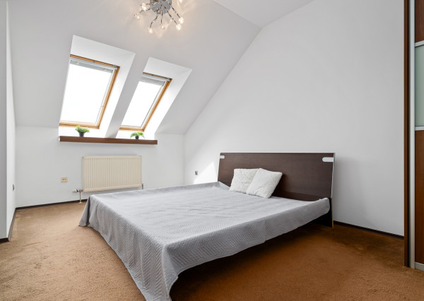 Na predaj luxusný mezonet s terasou a garážou v Starom meste