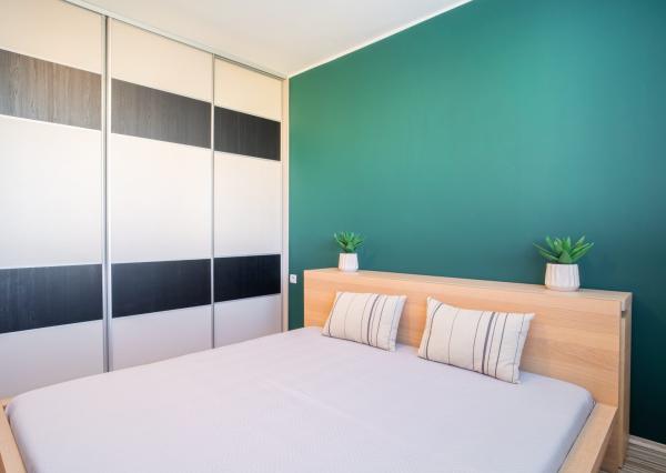 Na prenájom vkusný 2-izbový byt v príjemnej časti Dúbravky