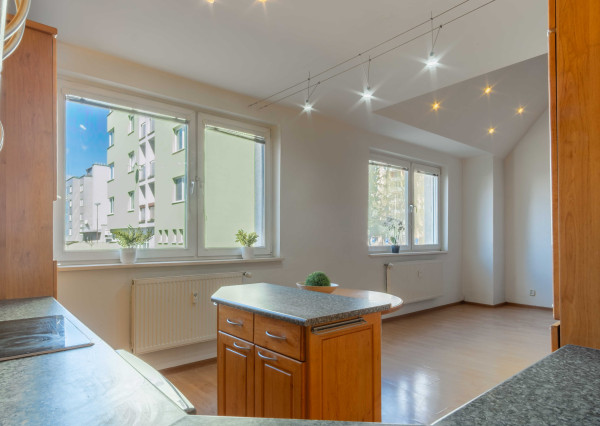 Na predaj veľkorysý 2-izbový byt v Poprade