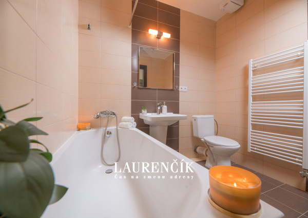 NA PRENÁJOM | 2- IZBOVÝ BYT S PARKOVACÍM MIESTOM, VILLA PARK - TRENČÍN