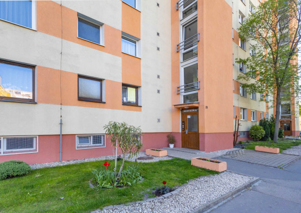 Na prenájom zariadený 3-izbový byt v Dunajskej Strede