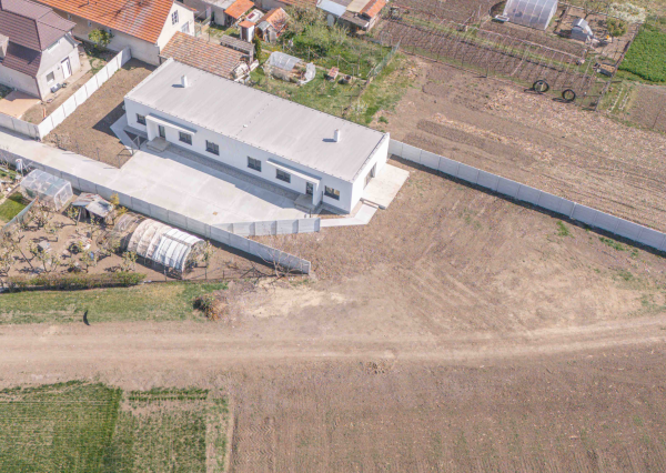 Na predaj novostavba v stave holodom v obci Tešedíkovo