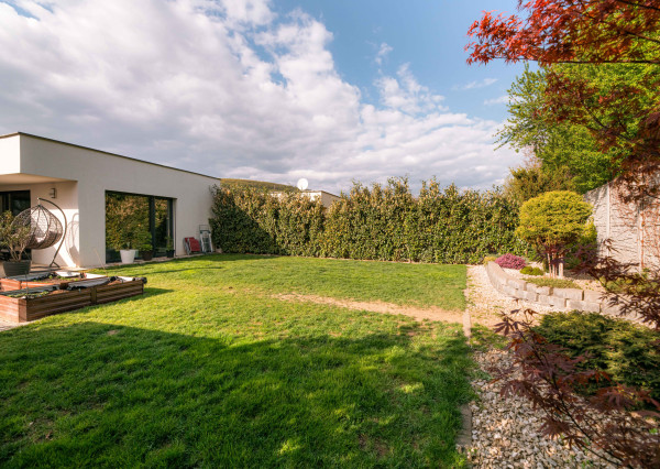 Na predaj 5-izbový rodinný dom v Trenčíne - Zlatovciach