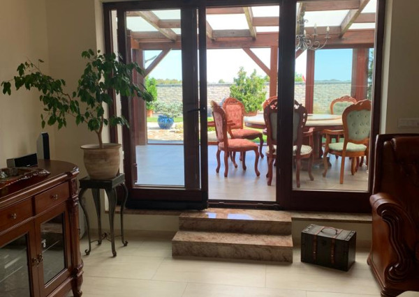 Na predaj 4-izbový penthouse so zimnou záhradou v Šamoríne