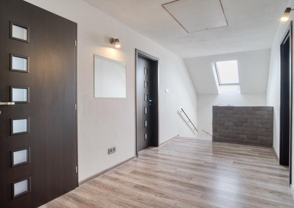 Na predaj rodinný dom s investičným potenciálom v Kostolišti