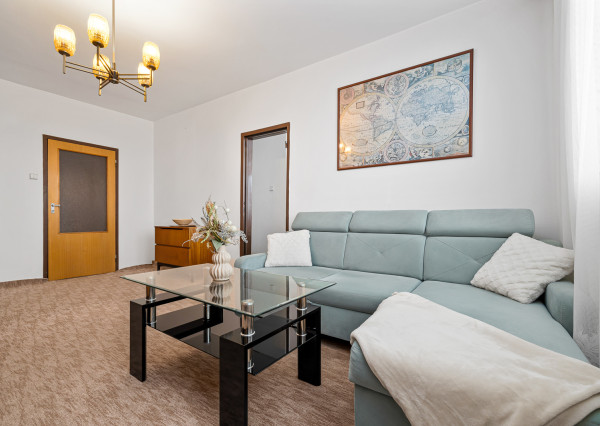 Na predaj kompletne zariadený 3-izbový byt v Podunajských Biskupiciach