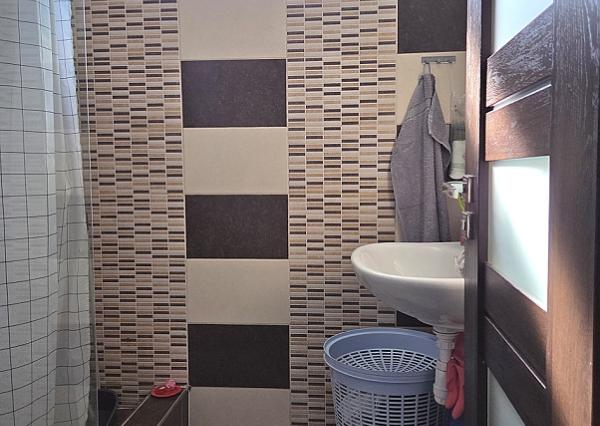 4 izb. byt. jednotka v RD, kompletná rekonštrukcia, 87 m², garáž, pivnica, skladové priestory s pozemkom 333 m2