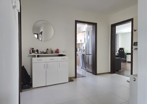 3 izb. byt. jednotka v RD, kompletná rekonštrukcia, 87 m², garáž, pivnica, skladové priestory s pozemkom 333 m2
