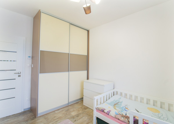 Na prenájom moderný 4-izbový bungalov v obci Beňadiková