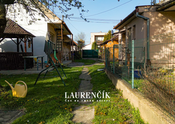NA PREDAJ | INVESTIČNÝ STAVEBNÝ POZEMOK | TRENČÍN - BISKUPICE