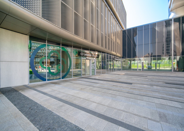 Na prenájom 2-izbový byt so šatníkom, Bratislava – Eurovea Tower