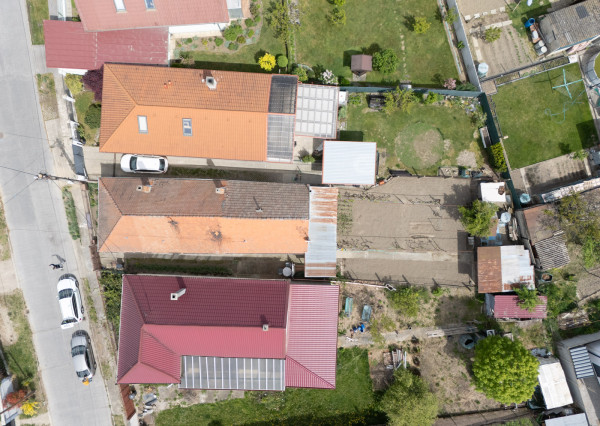 Na predaj čiastočne zariadený rodinný dom v Dolnej Strede