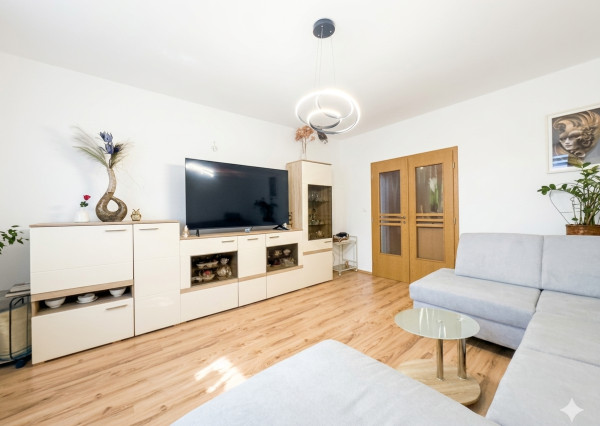Kompletná rekonštrukcia, 3- izbový byt s loggiou, Bulíkova ul., Bratislava-Petržalka