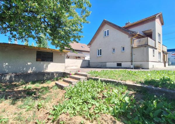 Na predaj rodinný dom s rozľahlým pozemkom v Bánovciach nad Bebravou