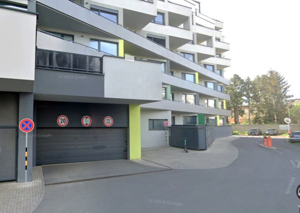Na predaj vnútorné parkovacie miesto, Rezidencia pri radnici, Strojárenská ulica, Košice - centrum