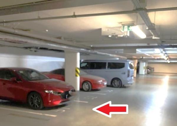 Na predaj vnútorné parkovacie miesto, Rezidencia pri radnici, Strojárenská ulica, Košice - centrum