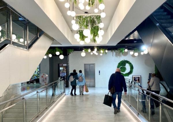 Obchodný priestor 400 m2, s oknami na ulicu, na 1. poschodí OD DARGOV, Košice - centrum