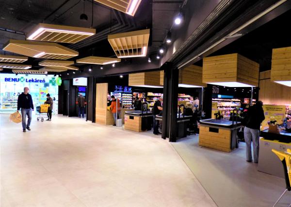 Obchodný priestor 400 m2, s oknami na ulicu, na 1. poschodí OD DARGOV, Košice - centrum