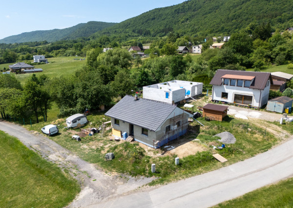 Na predaj novostavba rodinného domu pod lesom – Prestavlky pri Žiari nad Hronom
