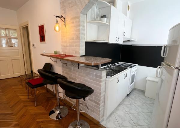 🏡 Príjemný 2-izbový byt pri Hlavnej stanici | Ihneď voľný