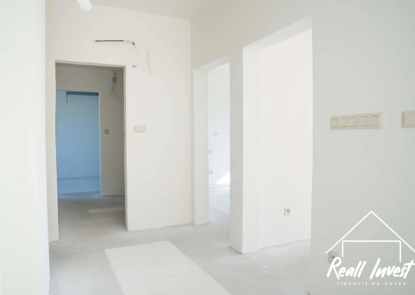 SOKOLOVCE / Exkluzívny 4-izbový bungalov pripravený na kúpu