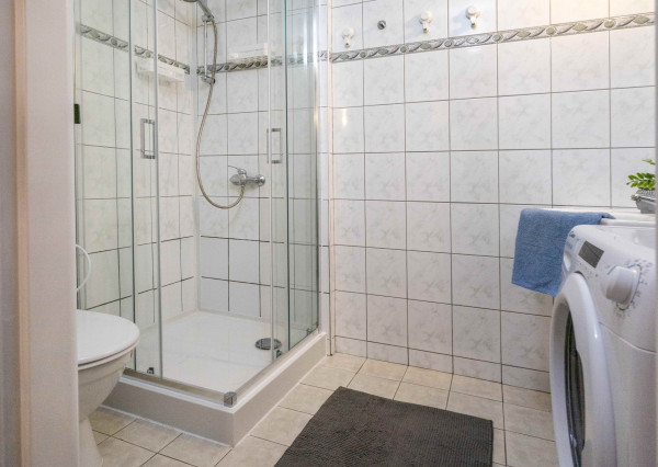 Na prenájom utulný 2-izbový byt v širšom centre Bratislavy – Nové Mesto