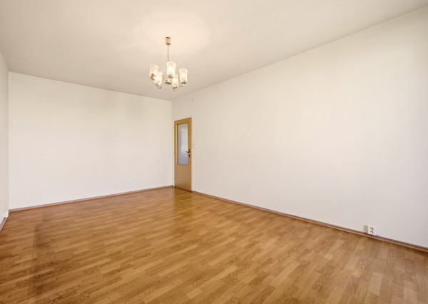 Investičná príležitosť vo Vrakuni – priestranný 2-izbový byt 64 m² s lodžiou na Čiližskej ulici