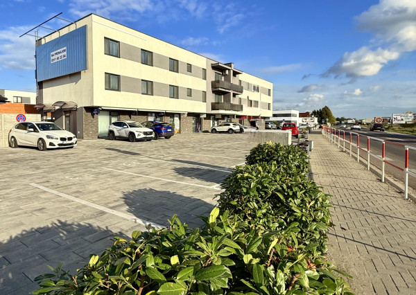 Stačí sa nasťahovať – moderný 2-izbový byt s balkónom a parkovacím miestom