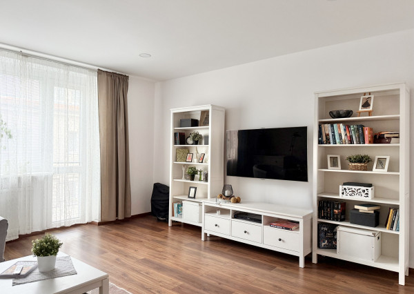 Štýlový 2-izbový byt 75 m² s balkónom v obľúbenom projekte 500 bytov na Nivách