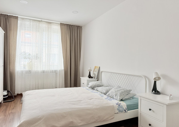 Štýlový 2-izbový byt 75 m² prerobený z 3i bytu, v projekte 500 bytov na Nivách