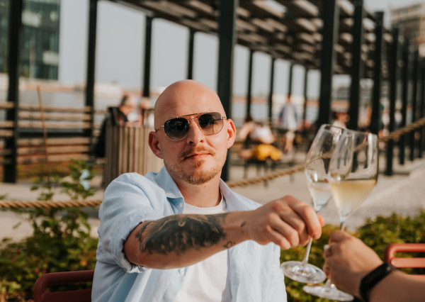 Na odstúpenie úspešná gastro prevádzka v OC Nivy, Bratislava