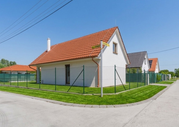 Na predaj 4-izbový rodinný dom, Most pri Bratislave, Zelená Voda