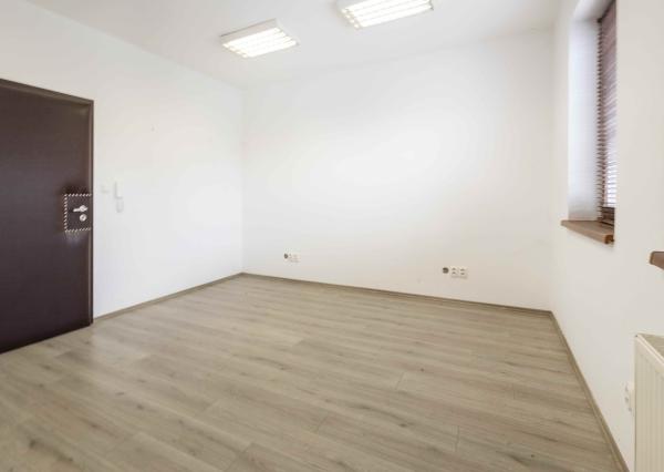 Na prenájom kancelária v širšom centre mesta Šamorín