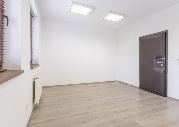 Na prenájom kancelária v širšom centre mesta Šamorín