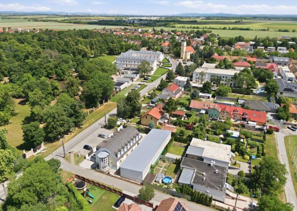 Na prenájom skladové priestory vo Voderadoch