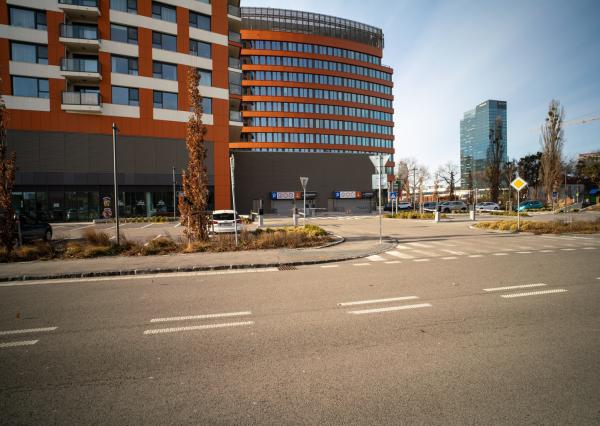 Na prenájom exkluzívny 2-izbový byt s výhľadom na Bratislavu v novej Klingerke
