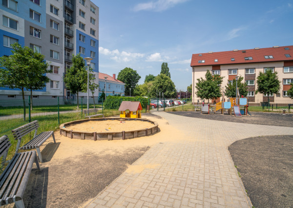 Na prenájom útulný 2-izbový byt v priamom centre mesta Malacky