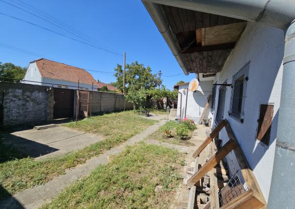 Samostatne stojaci 3 izbový RD v Záhorskej Vsi po čiastočnej rekonštrukcii
