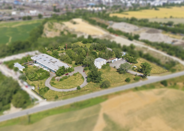 NA PREDAJ PRIEMYSELNÝ AREÁL S EIA – 15 000 m², BRATISLAVA
