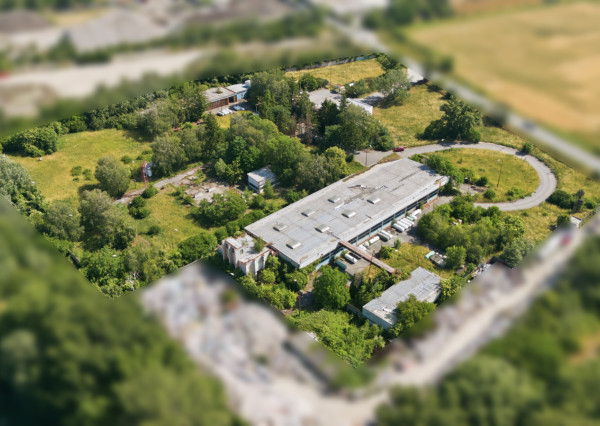 NA PREDAJ PRIEMYSELNÝ AREÁL S EIA 5 200 m² – BRATISLAVA, LIESKOVSKÁ CESTA