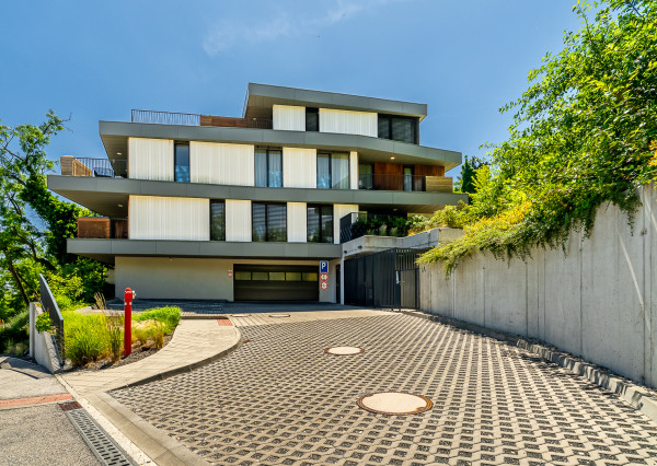 Na predaj 1-izbový byt s predzáhradkou, Bratislava – Koliba