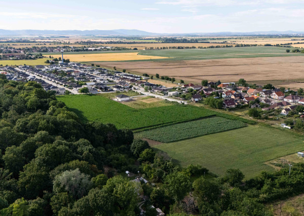 Na predaj moderná novostavba 4-izbového rodinného domu v obci Voderady