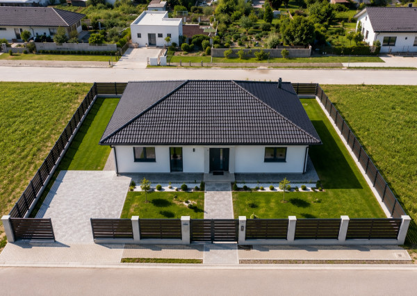 Na predaj moderná novostavba 4-izbového rodinného domu v obci Voderady