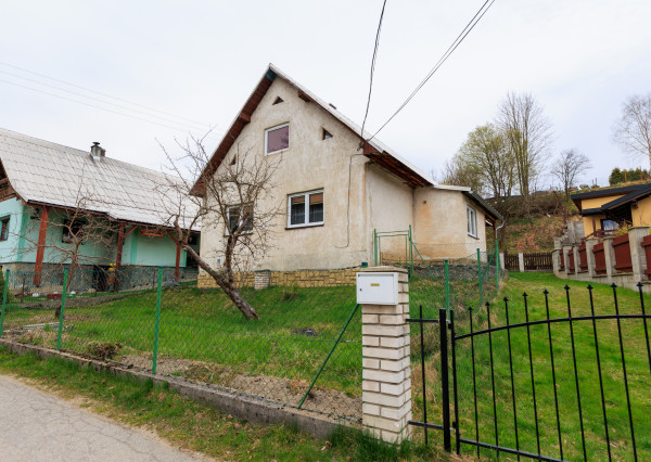 ZNÍŽENÁ CENA:Na predaj rodinný dom s priestrannou záhradou v Oščadnici