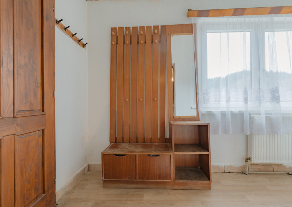 ZNÍŽENÁ CENA:Na predaj rodinný dom s priestrannou záhradou v Oščadnici