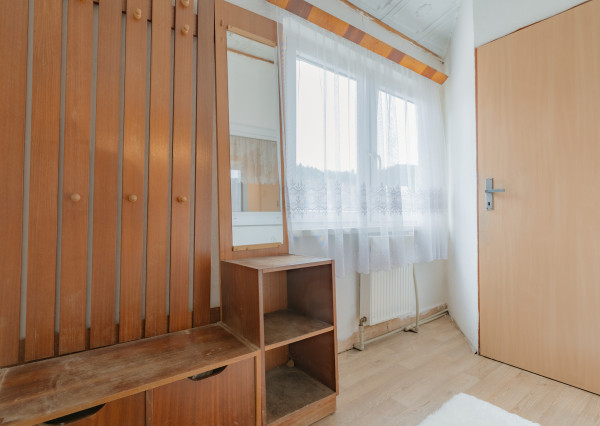 ZNÍŽENÁ CENA:Na predaj rodinný dom s priestrannou záhradou v Oščadnici