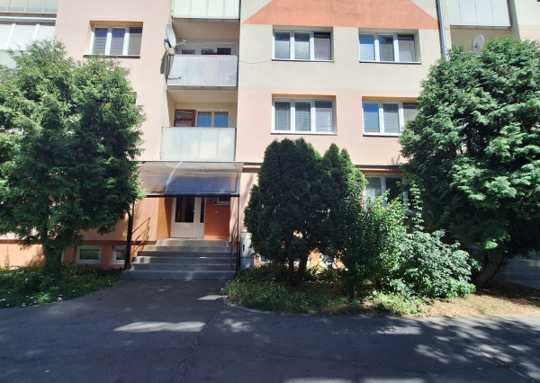 Na predaj 1-izbový byt na Trenčianskej ceste v Bánovciach nad Bebravou