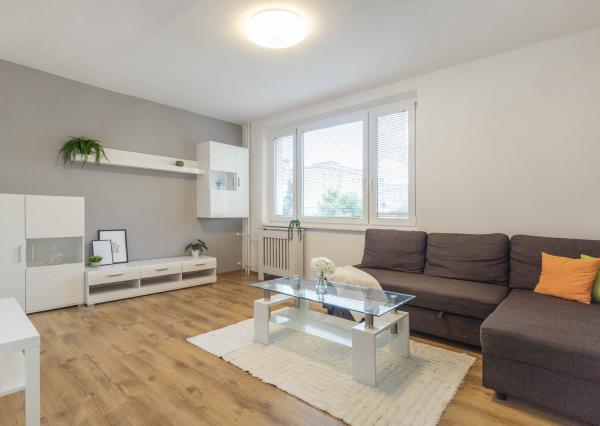 Na prenájom utulný 2-izbový byt, Bratislava – Nové Mesto